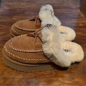 UGG Chestnut Suede Fur Slip-On Clogs Women’s 8 Tan Alpine